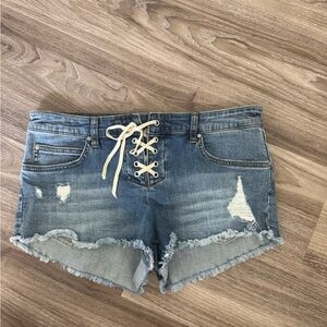 Billabong Women’s denim shorts size 28